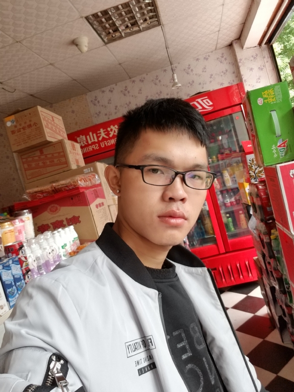 柒年的第一张照片--罗源征婚网