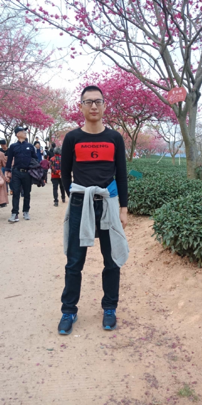 小梁的第二张照片--罗源征婚网