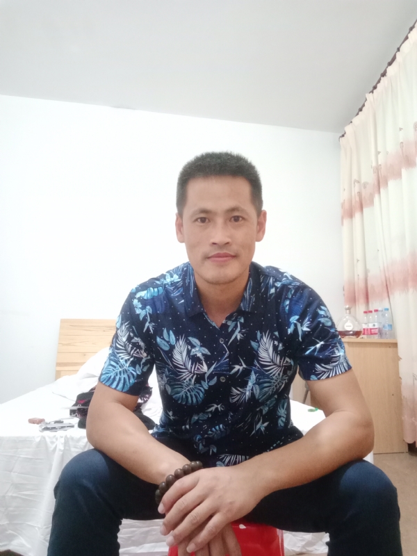 风雨夜归人的第二张照片--罗源征婚网