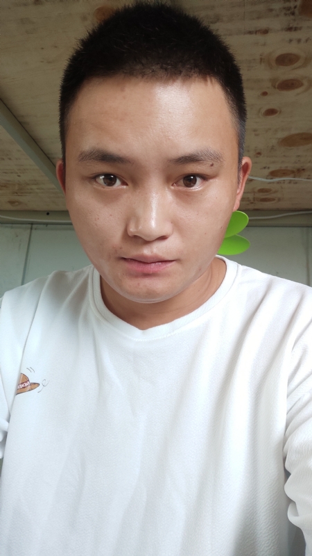 水里面的云呀的第一张照片--罗源征婚网