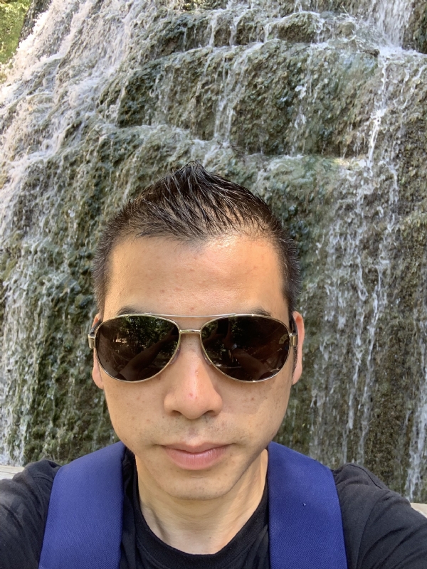 高兴的第二张照片--罗源征婚网