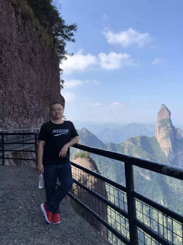 不杵于物的第一张照片--罗源征婚网