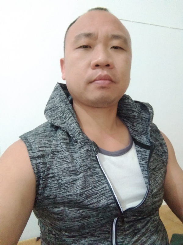 whm的第二张照片--罗源征婚网