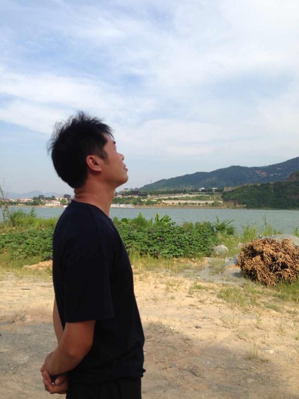 雾里看花的第一张照片--罗源征婚网