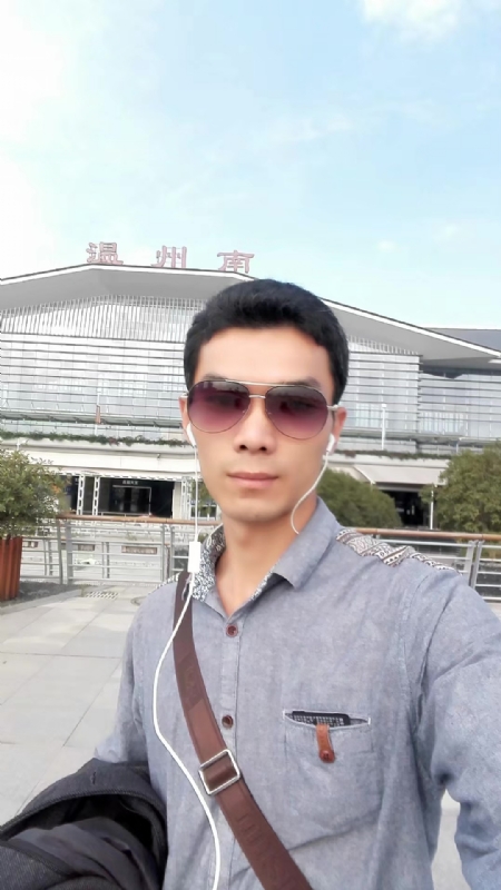 错把真心喂了狗的第三张照片--罗源征婚网