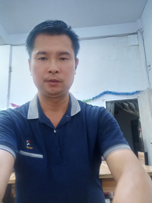 我是自强不息的第一张照片--罗源征婚网