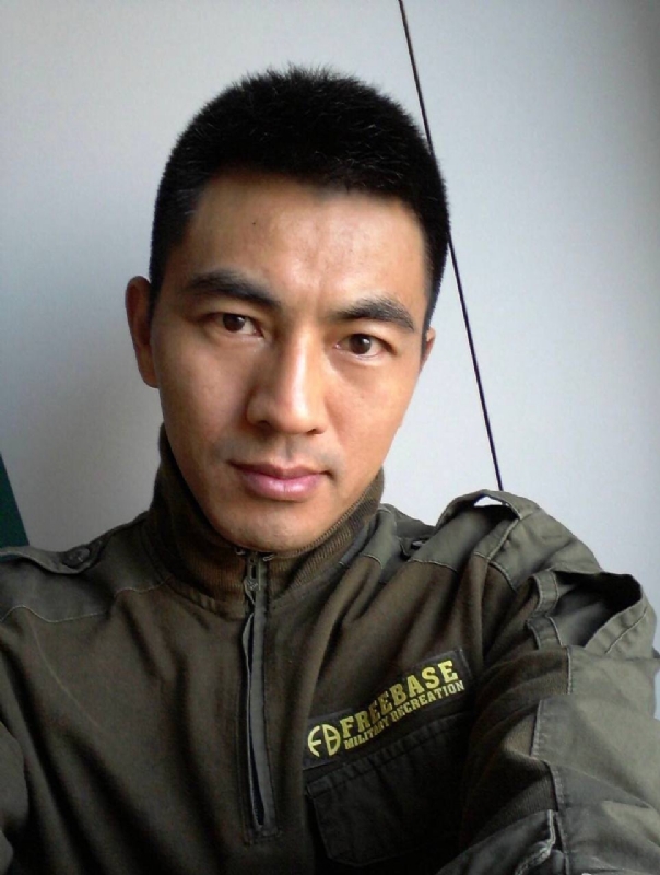 鐵血柔情的第一张照片--罗源征婚网