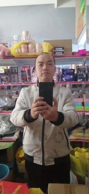 便利店的第一张照片--罗源征婚网