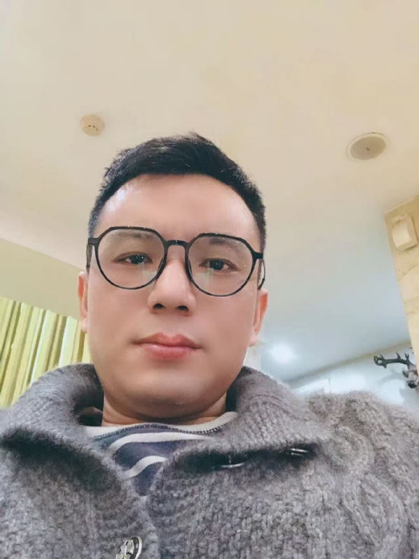 失神的第一张照片--罗源征婚网