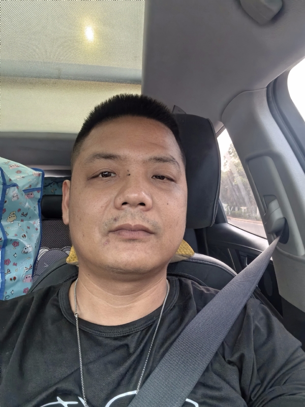 卖电池的大叔的第一张照片--罗源征婚网